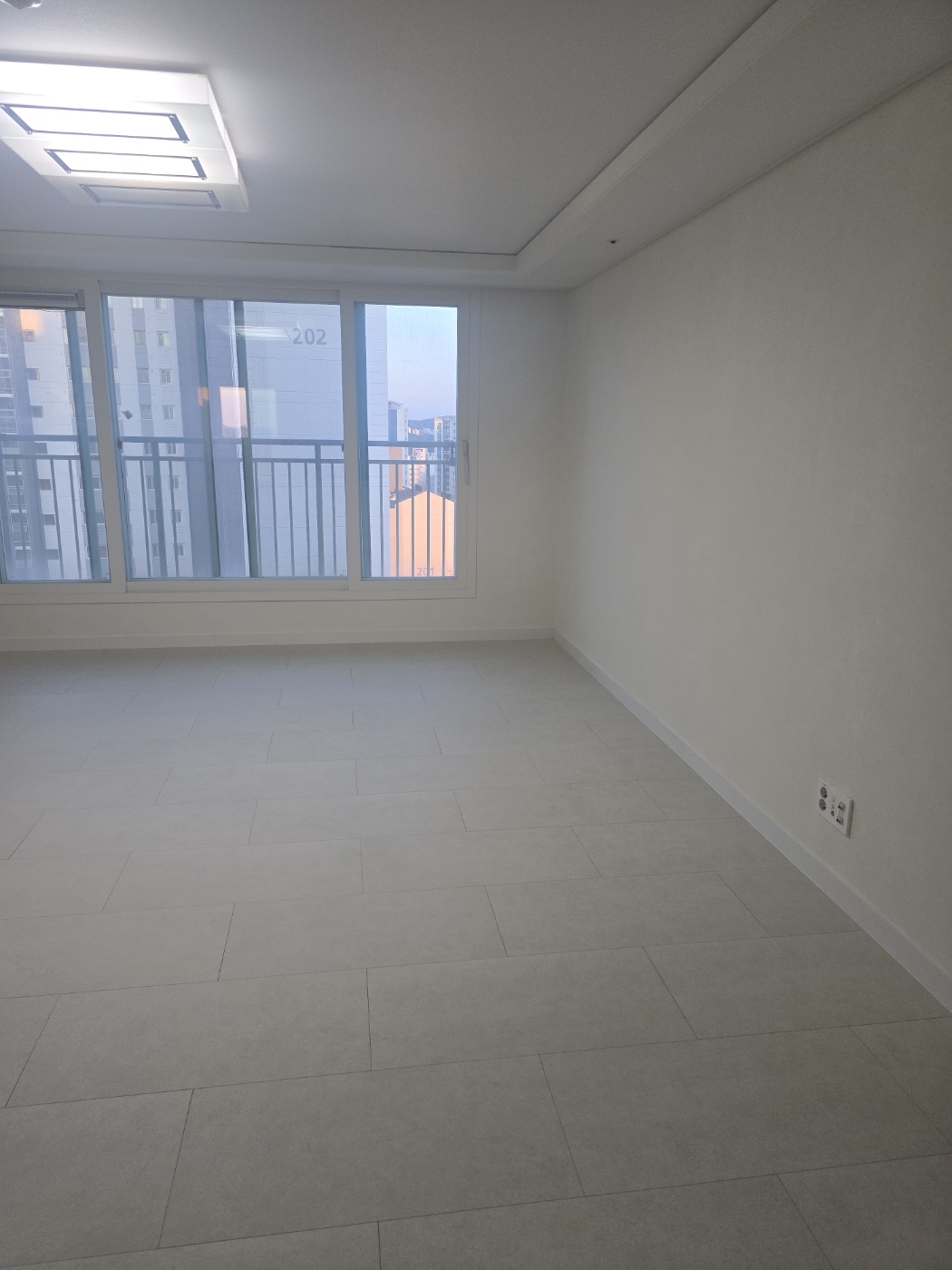 /user/s/sinseong/editor/2507/e4fd4de977d73a0cf898878a08537e10_1752198194_4571.jpg 이미지크게보기