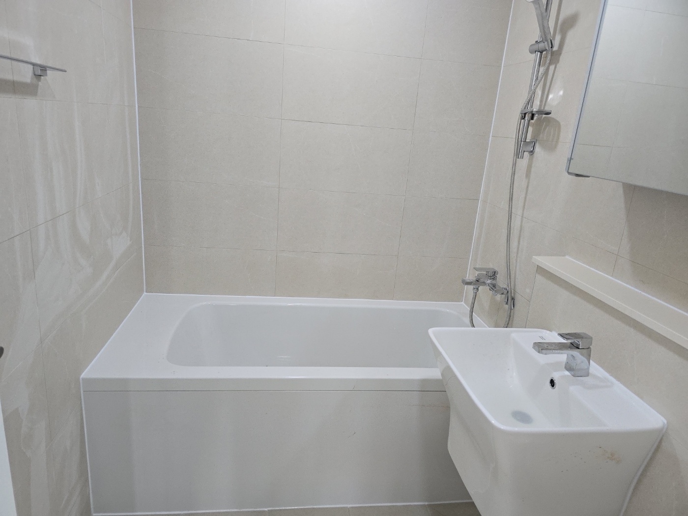 /user/s/sinseong/editor/2507/e4fd4de977d73a0cf898878a08537e10_1752198196_0441.jpg 이미지크게보기