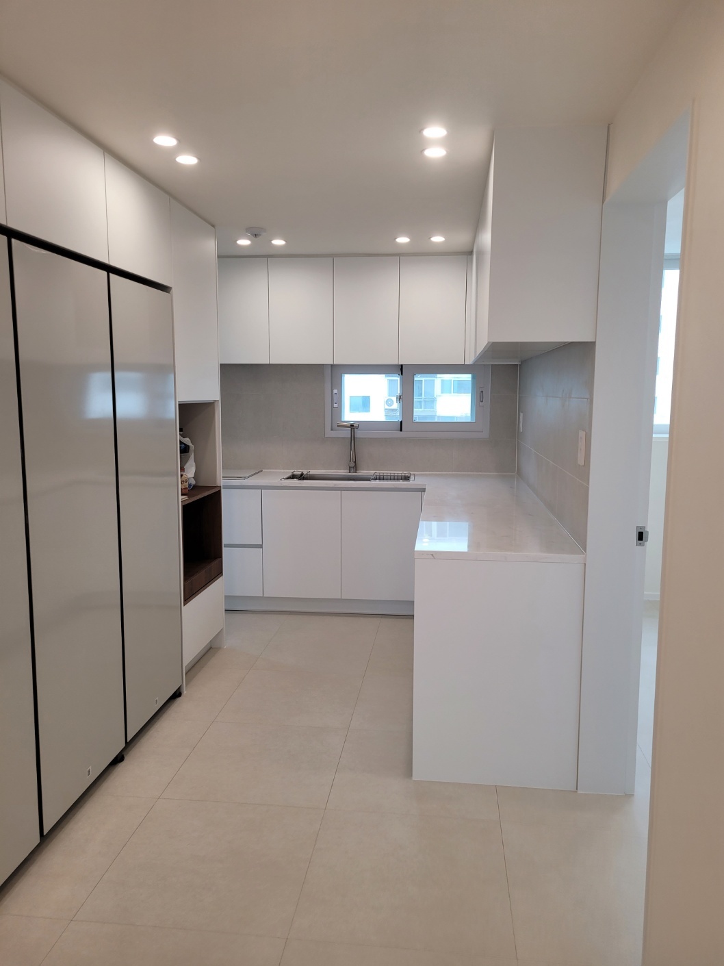 /user/s/sinseong/editor/2512/4eefe522e86ab57946849aedd6a22996_1765336481_5597.jpg 이미지크게보기