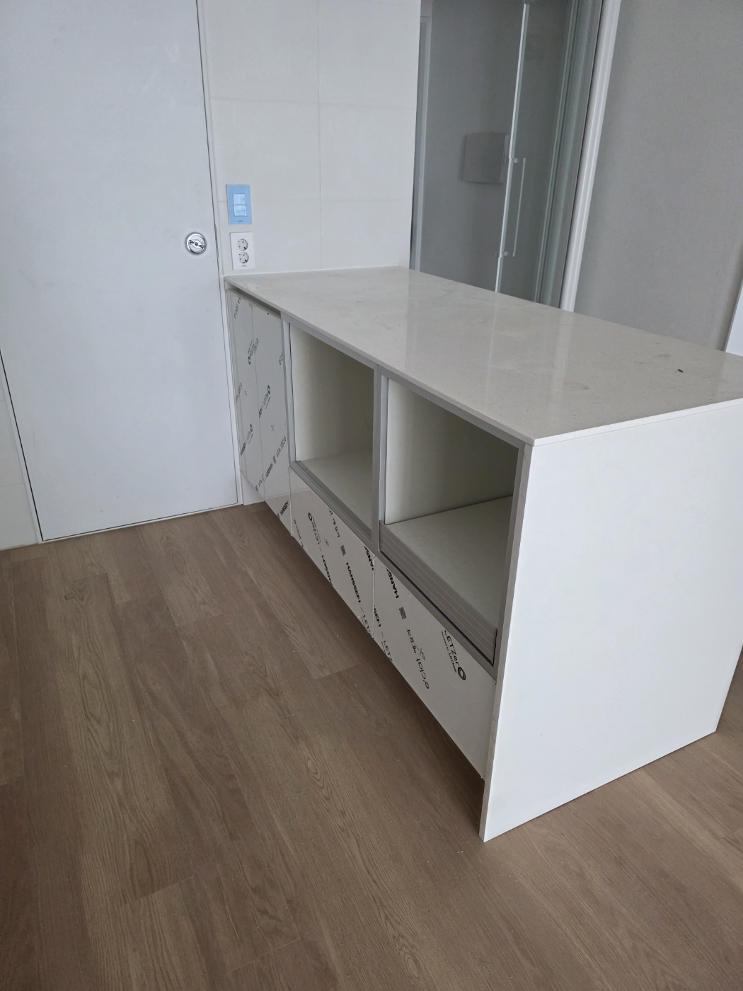 /user/s/sinseong/editor/2512/4eefe522e86ab57946849aedd6a22996_1765336482_2363.jpg 이미지크게보기